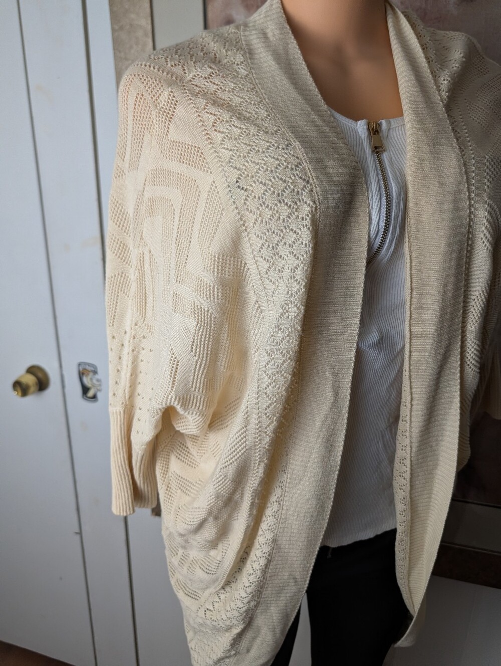 Pink Rose Open Knit Cream Cardigan Size M - Picture 2 of 8